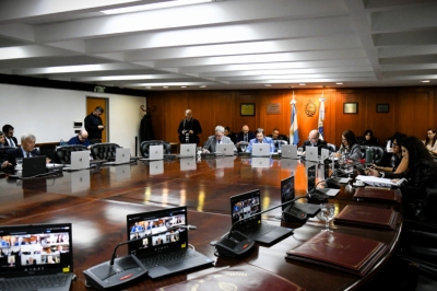 Actividad de Comisiones: Administración y Financiera