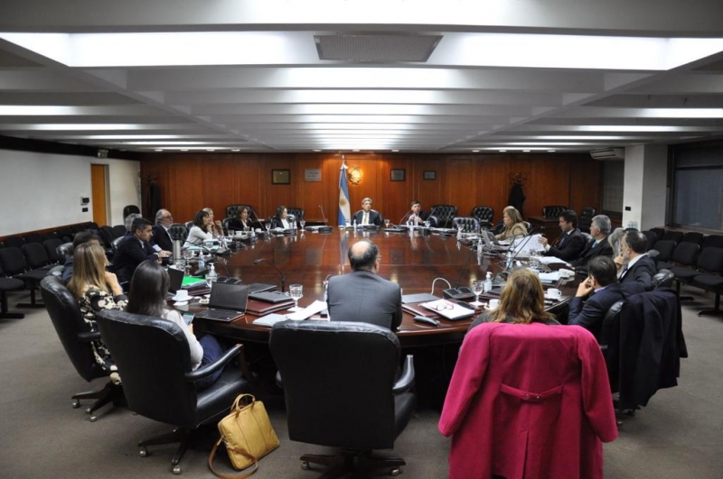 Primera reunión de Labor