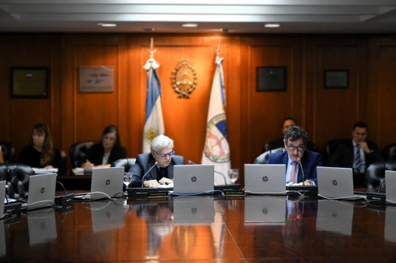Actividades de Comisión: Acusación